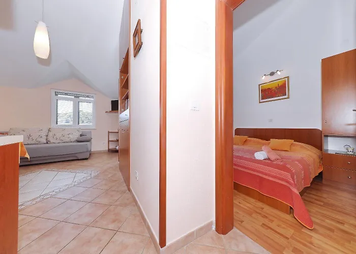 Suzana Apartman Zdrelac